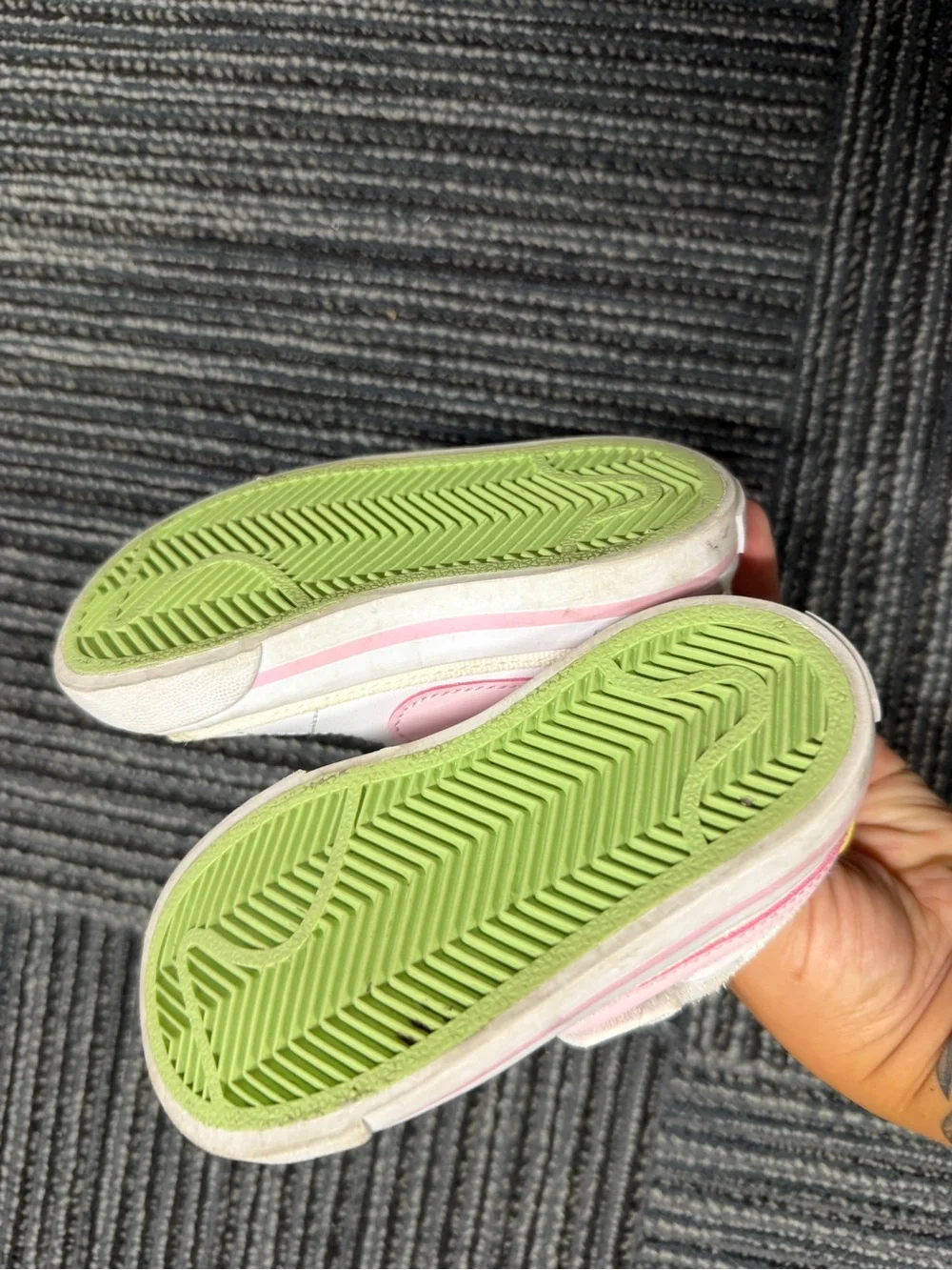 Nike lightweight kids